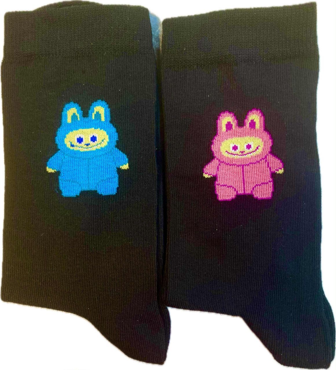 LABUBU mintás bokazokni